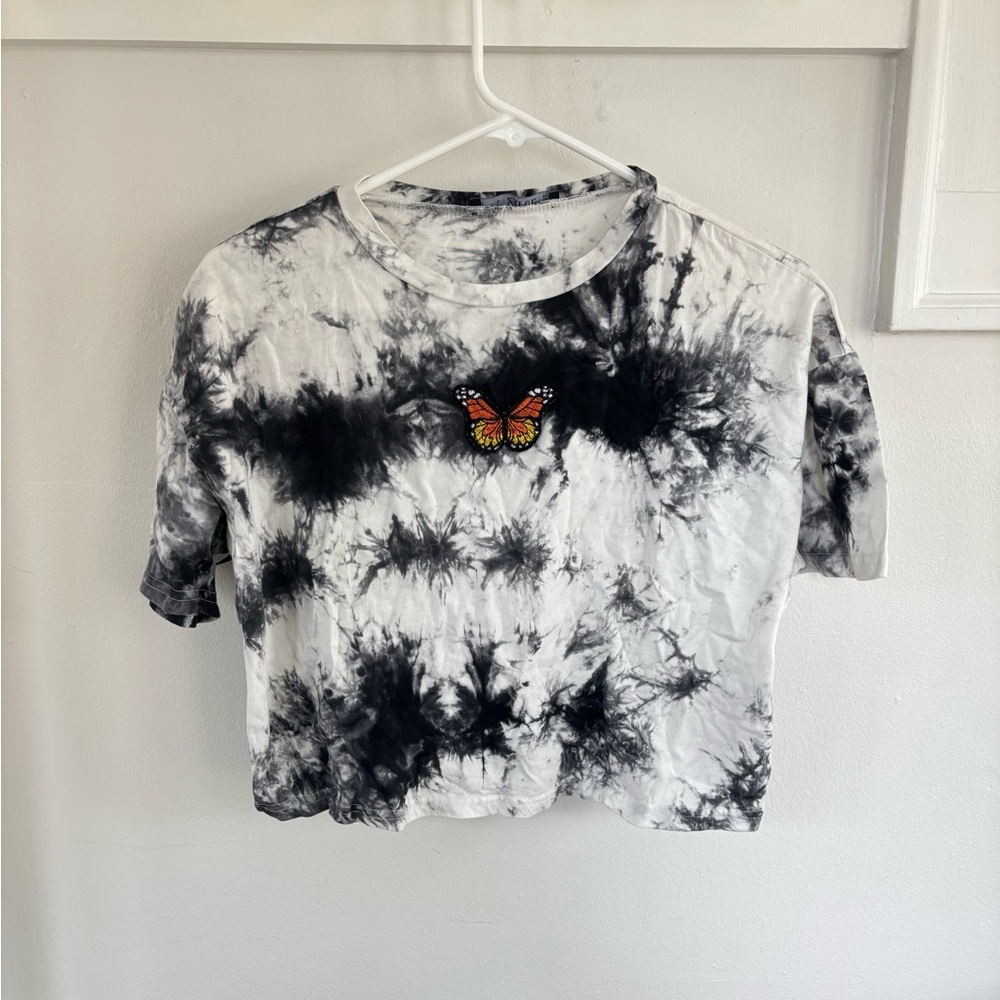 Black & White Tie-Dye Crop Tee with Embroidered Butterfly